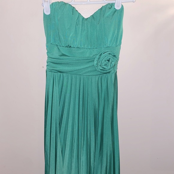 Speechless strapless waist tie dress - Picture 1 of 3